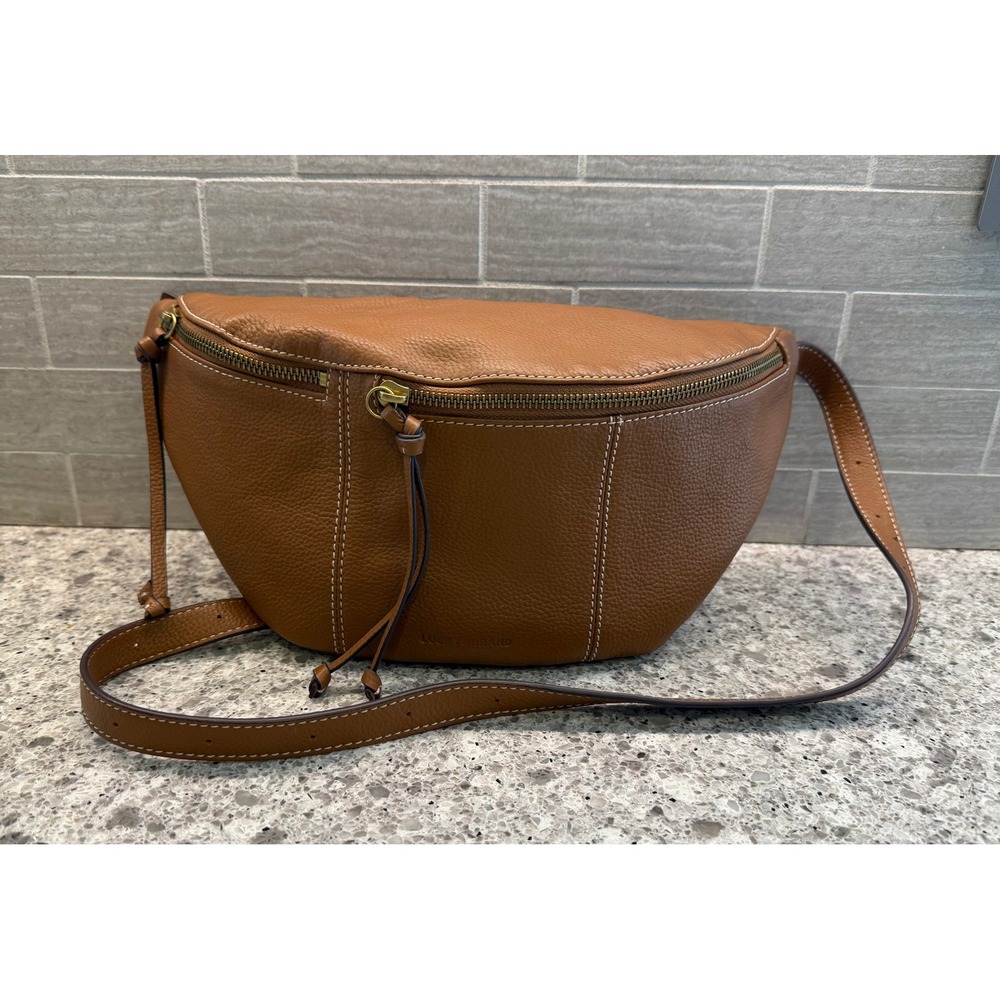 Lucky Brand 100% Leather Feyy Camel Sling Bag Crossbody Daypack/Travel Small - Picture 7 of 7
